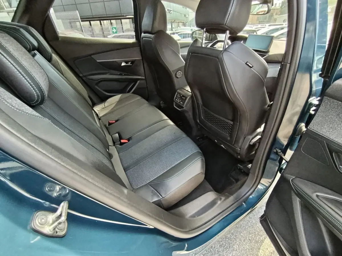 Peugeot 3008 usata a Massa-Carrara (20)