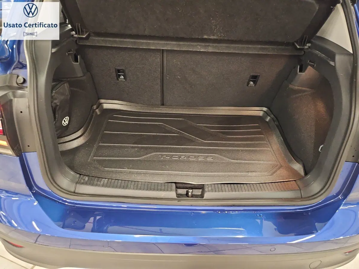 Volkswagen T-Cross usata a Genova (9)