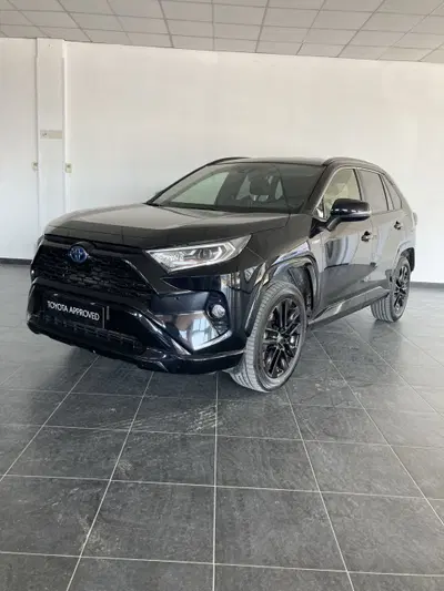 Toyota Rav4 HV (218CV) E-CVT 2WD Black Edition del 2022 usata a San Severo