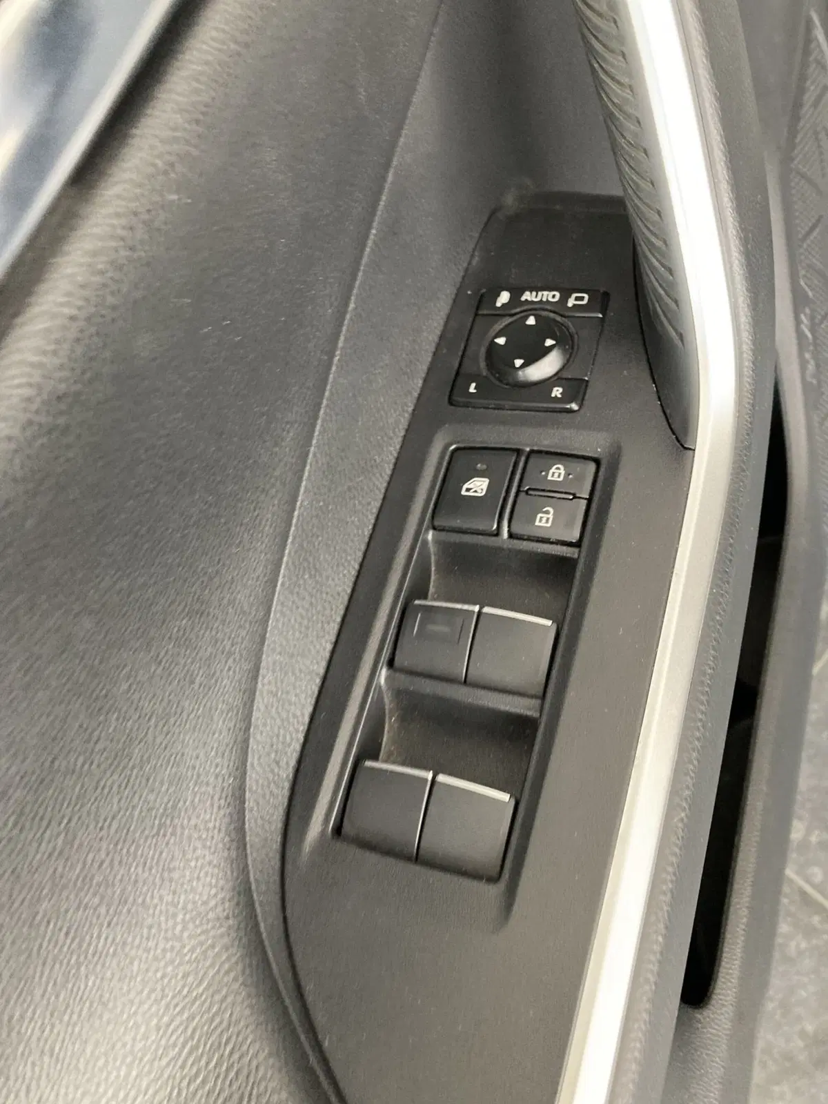 Toyota Rav4 usata a Foggia (8)