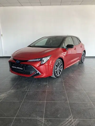 Toyota Corolla Touring Sports 2.0 Hybrid Style del 2020 usata a San Severo