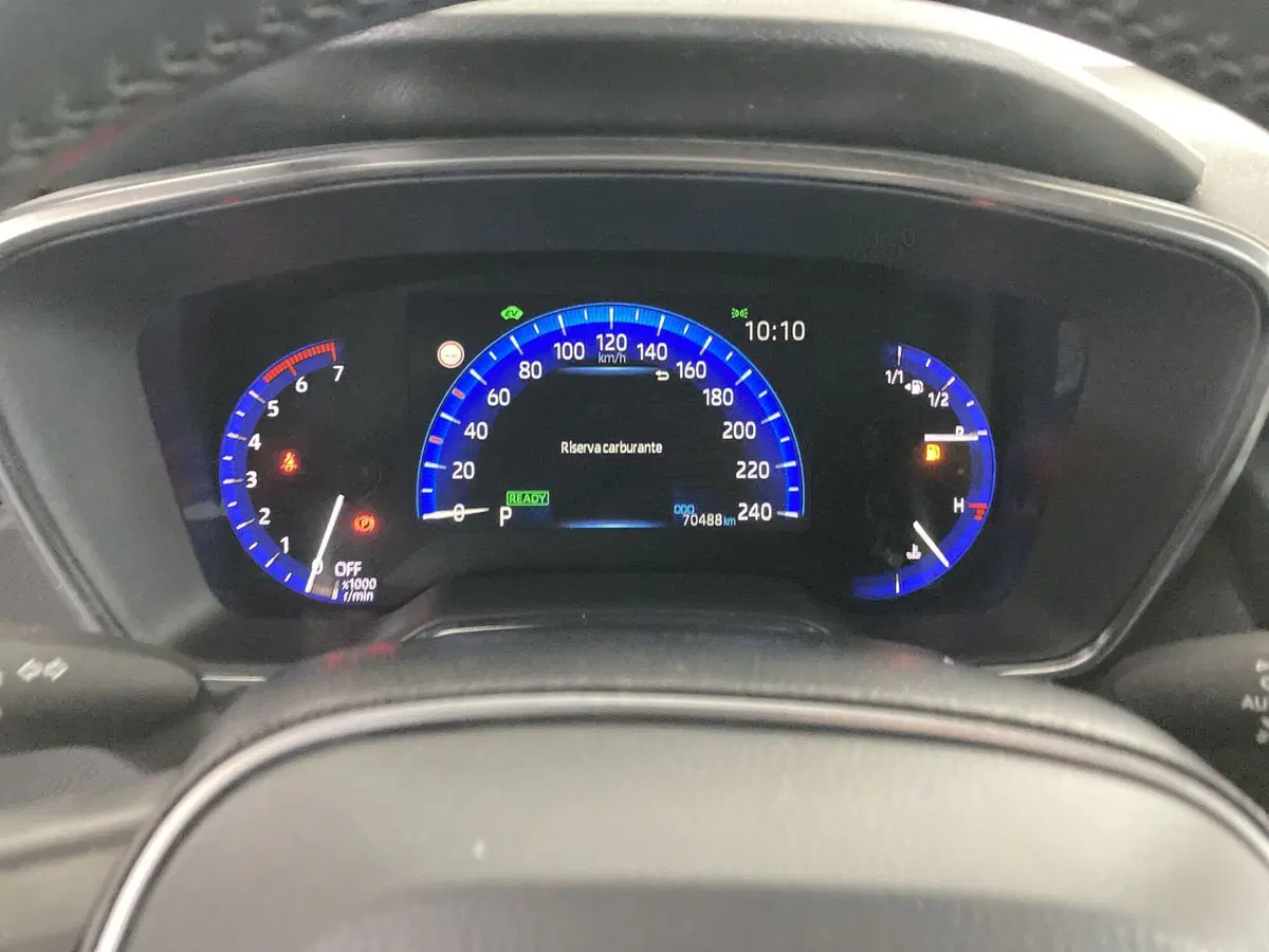 Toyota Corolla Touring Sports usata a Foggia (14)