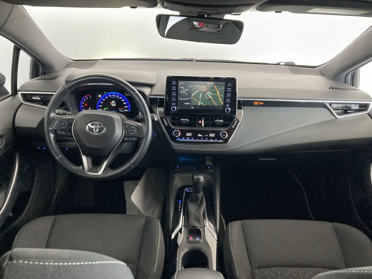 Toyota Corolla Touring Sports usata a Foggia (17)