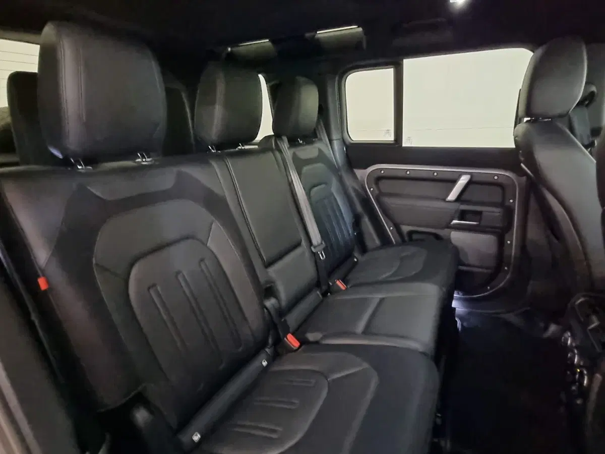 Land Rover Defender usata a Brescia (5)