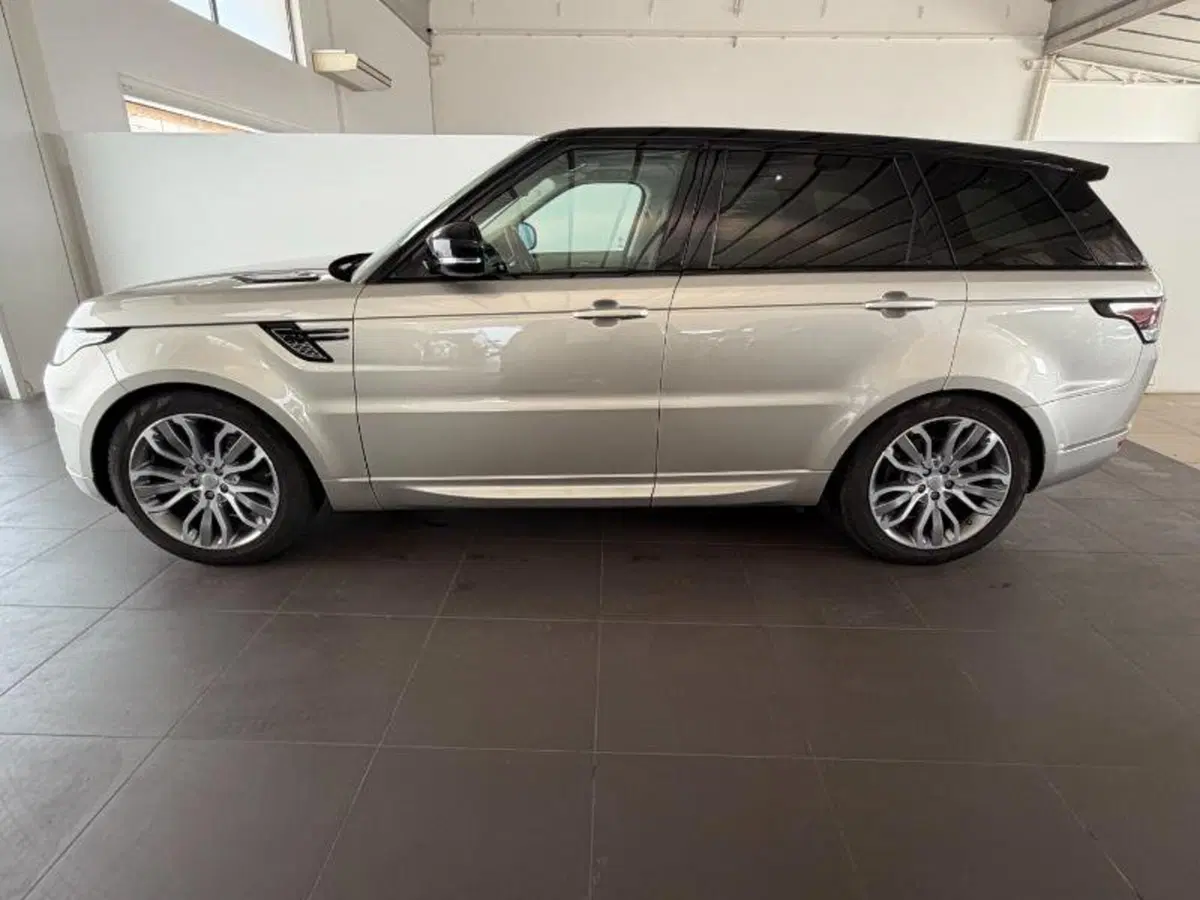 Land Rover Range Rover Sport usata a Venezia (11)