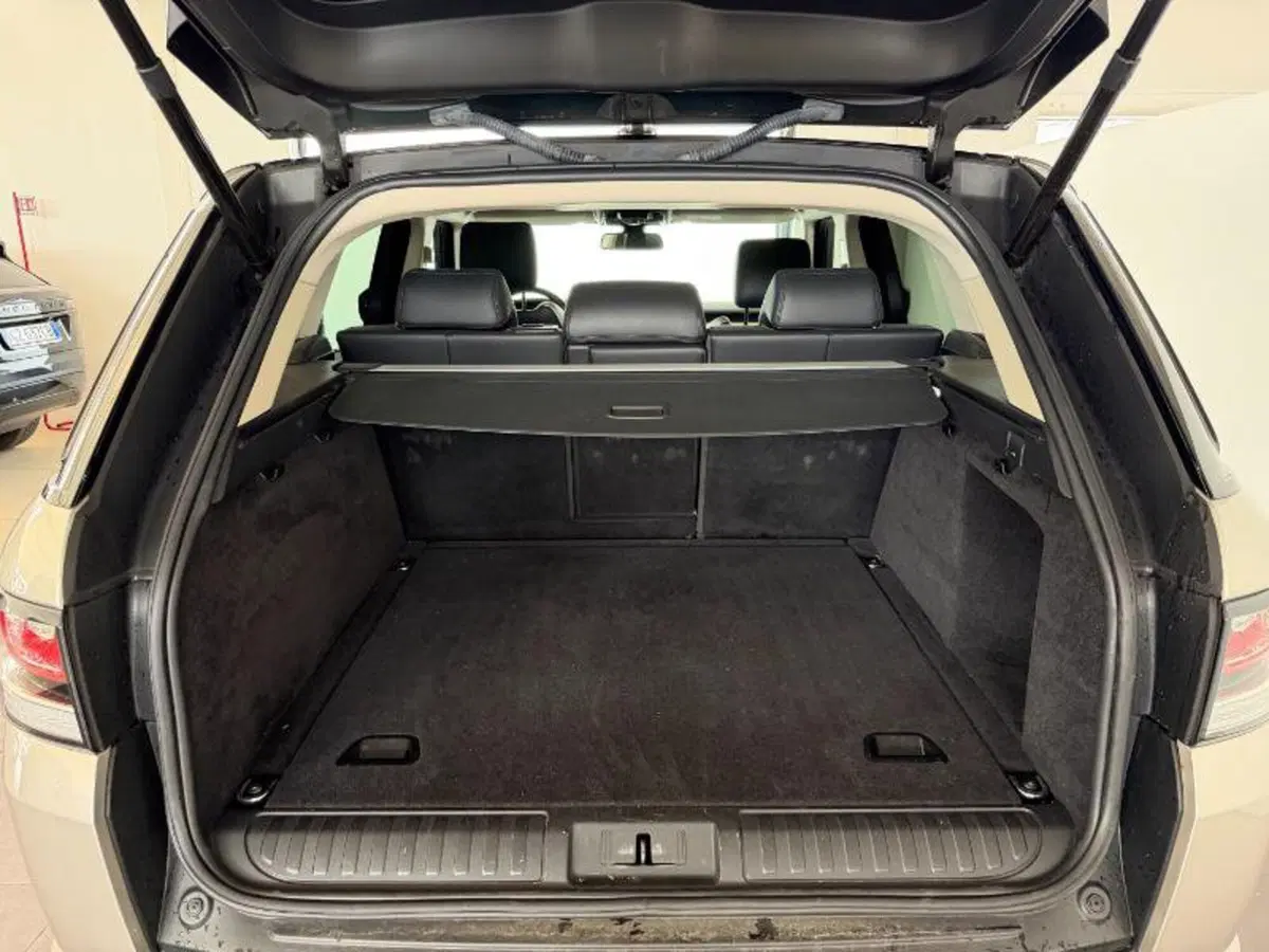 Land Rover Range Rover Sport usata a Venezia (6)