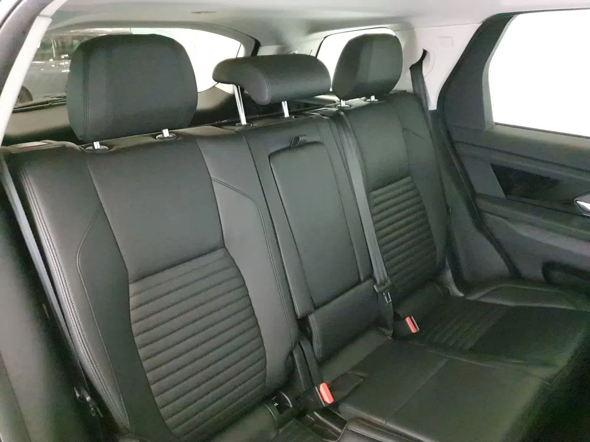 Land Rover Discovery Sport usata a Monza e Brianza (14)