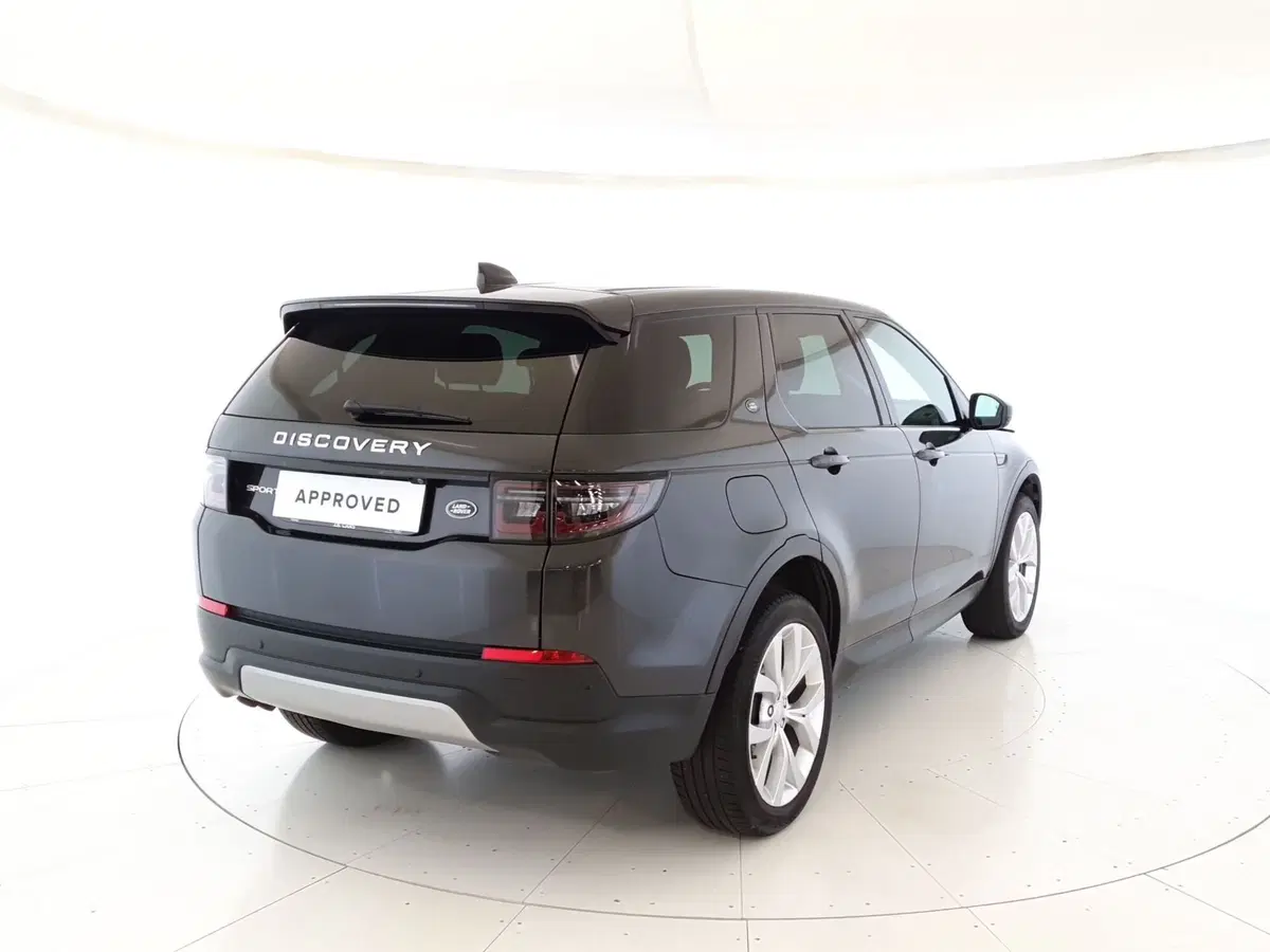 Land Rover Discovery Sport usata a Monza e Brianza (2)