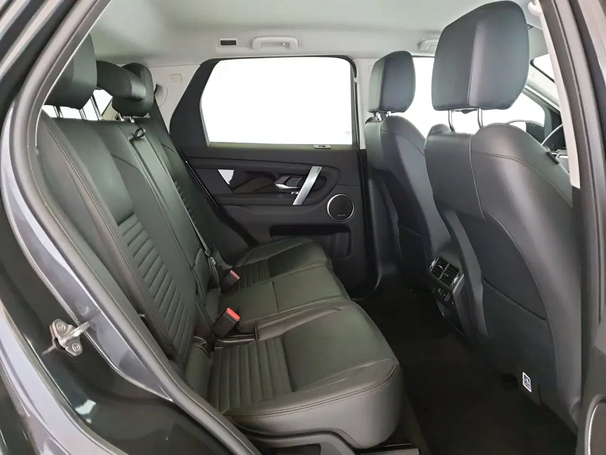 Land Rover Discovery Sport usata a Monza e Brianza (5)
