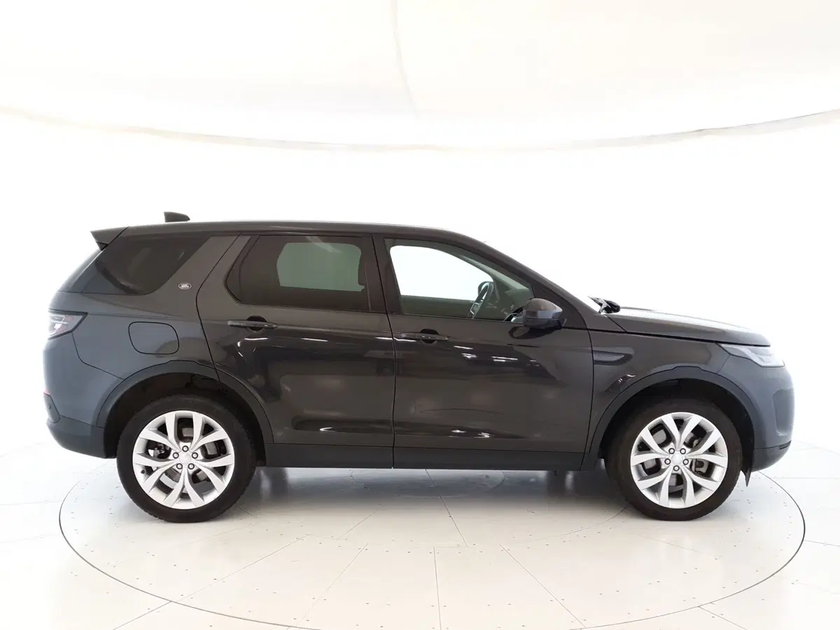 Land Rover Discovery Sport usata a Monza e Brianza (6)