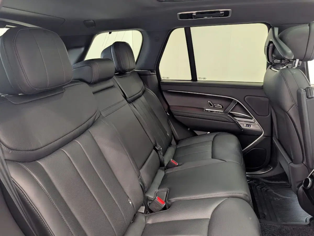 Land Rover Range Rover Sport nuova a Cuneo (5)
