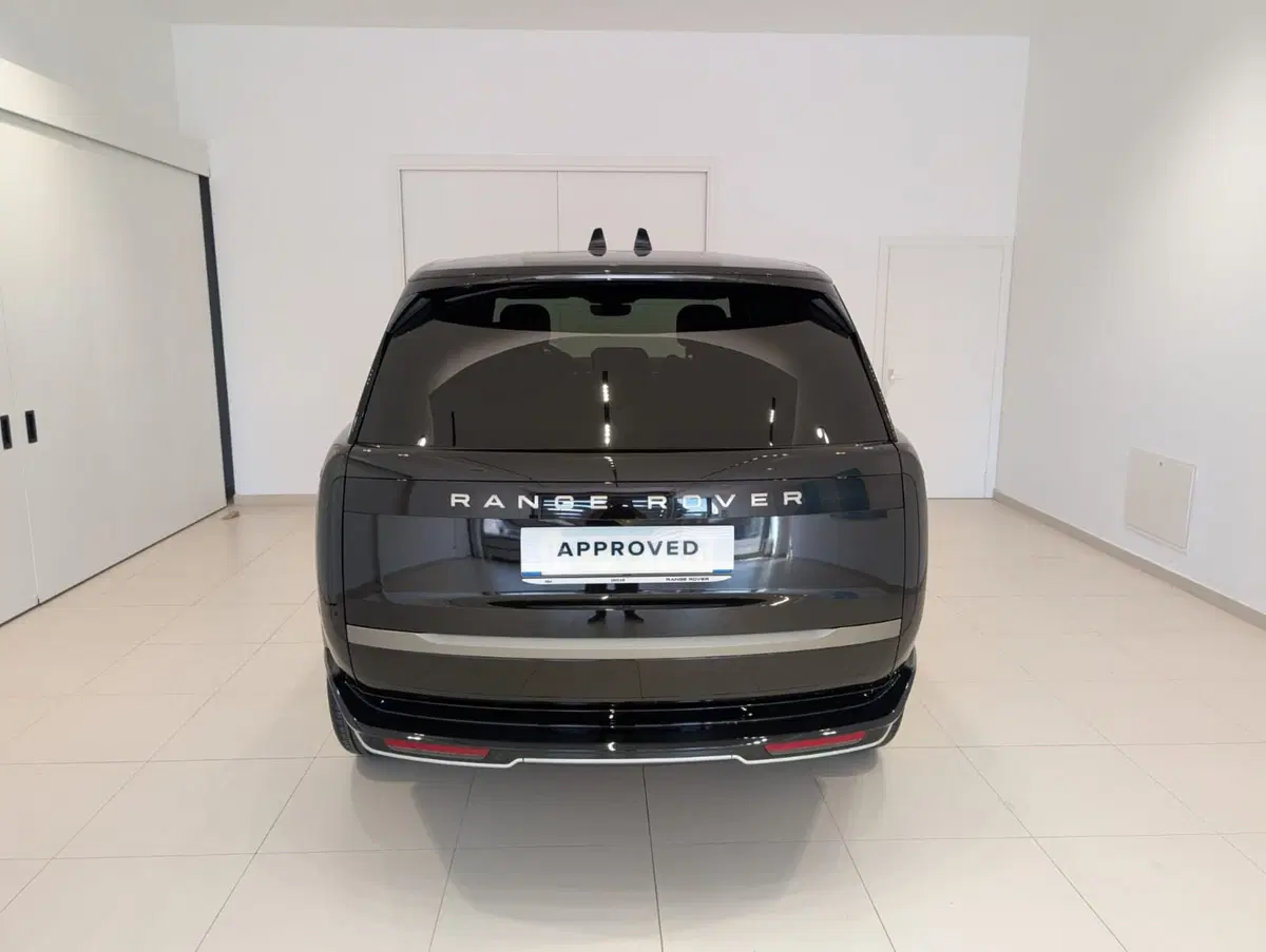 Land Rover Range Rover Sport nuova a Cuneo (7)