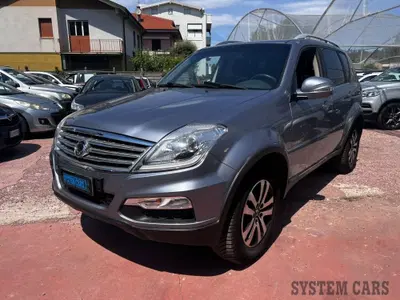 Ssangyong Rexton W Xdi 4WD del 2013 usata a Seveso