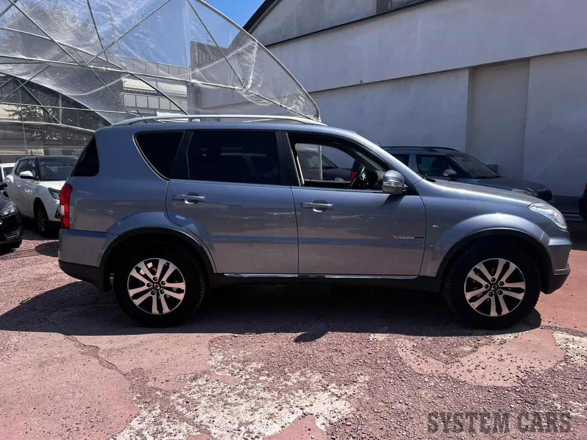 Ssangyong Rexton W usata a Monza e Brianza (4)