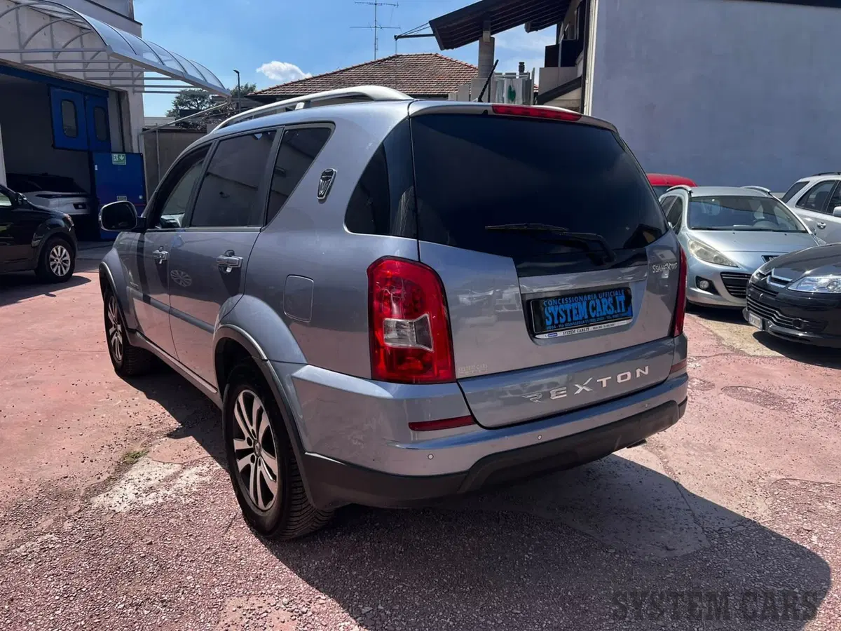 Ssangyong Rexton W usata a Monza e Brianza (7)