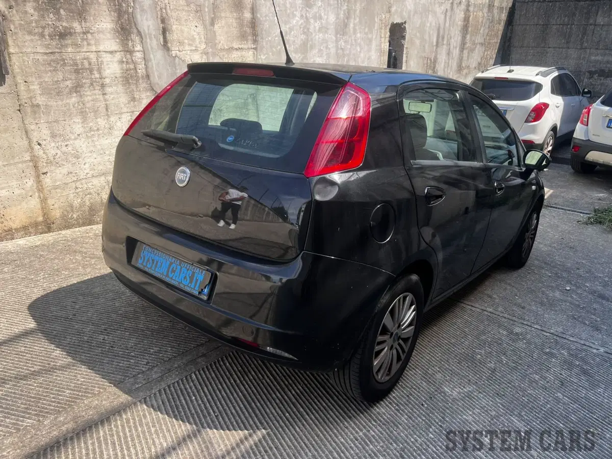 Fiat Grande Punto usata a Monza e Brianza (3)