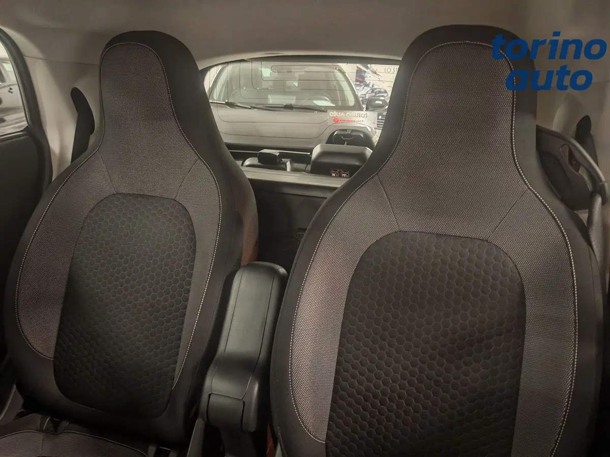 smart Fortwo usata a Torino (9)