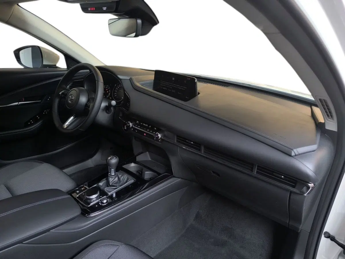 Mazda CX-30 nuova a Udine (12)