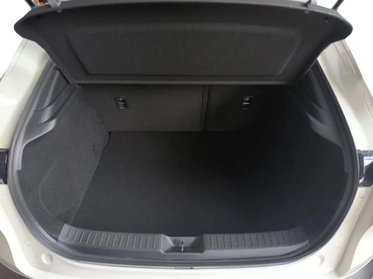 Mazda CX-30 nuova a Udine (14)