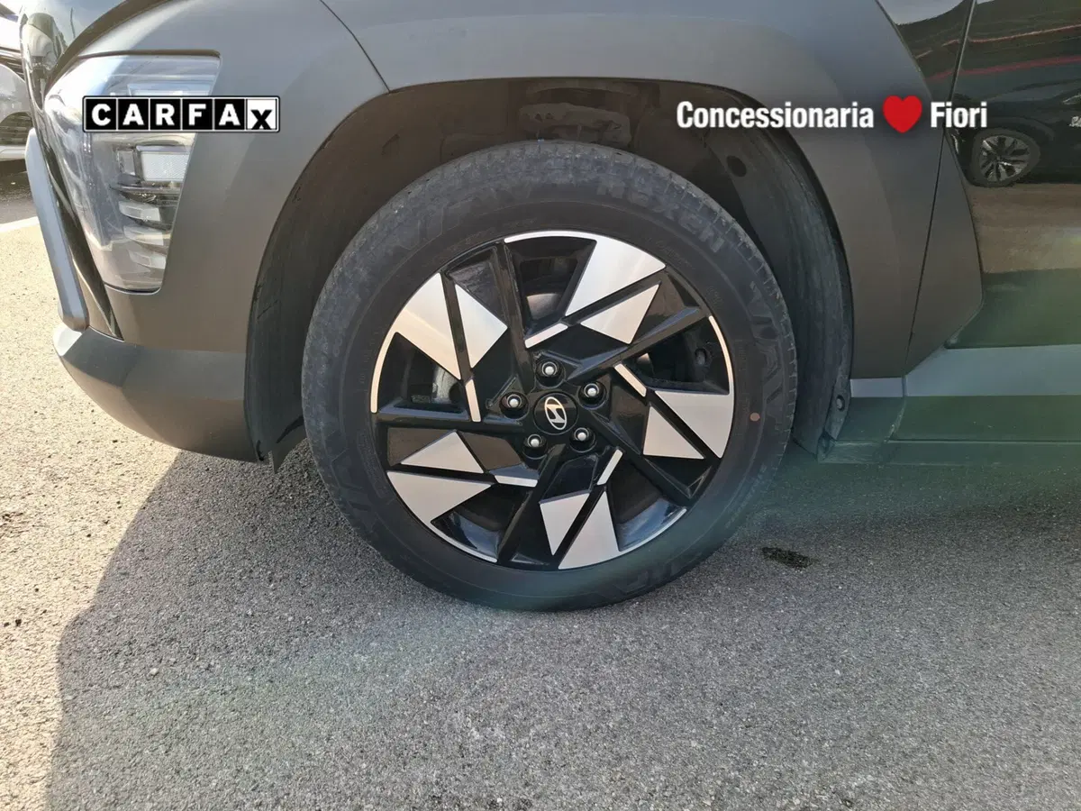 Hyundai Kona usata a Latina (11)