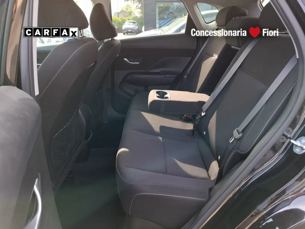 Hyundai Kona usata a Latina (17)