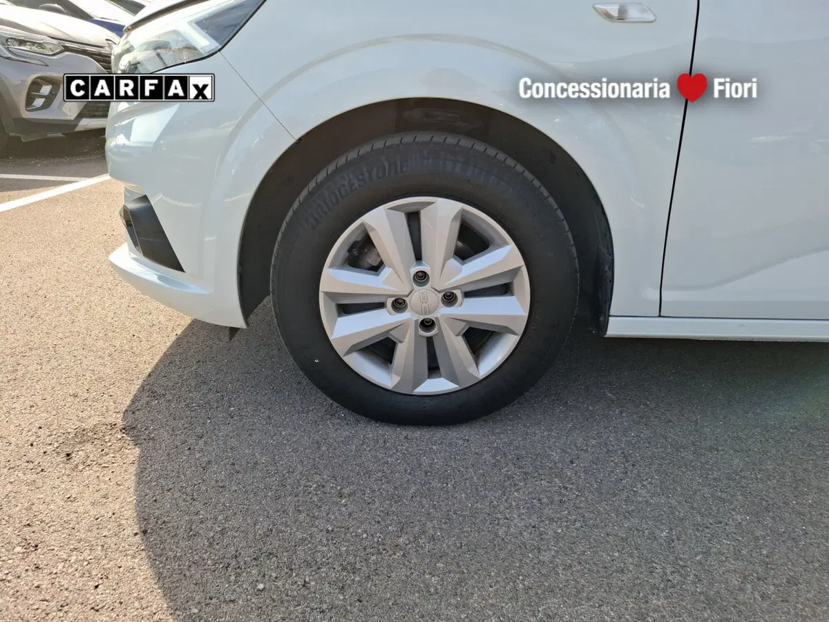 Dacia Sandero usata a Latina (11)