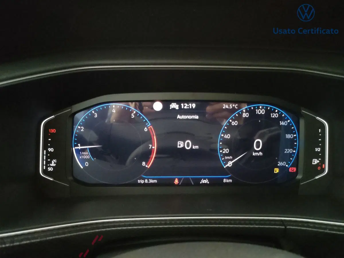 Volkswagen T-Cross nuova a Varese (17)