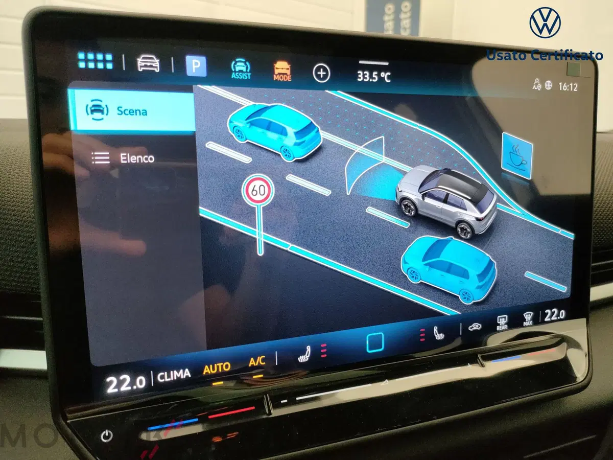 Volkswagen T-Roc nuova a Varese (14)