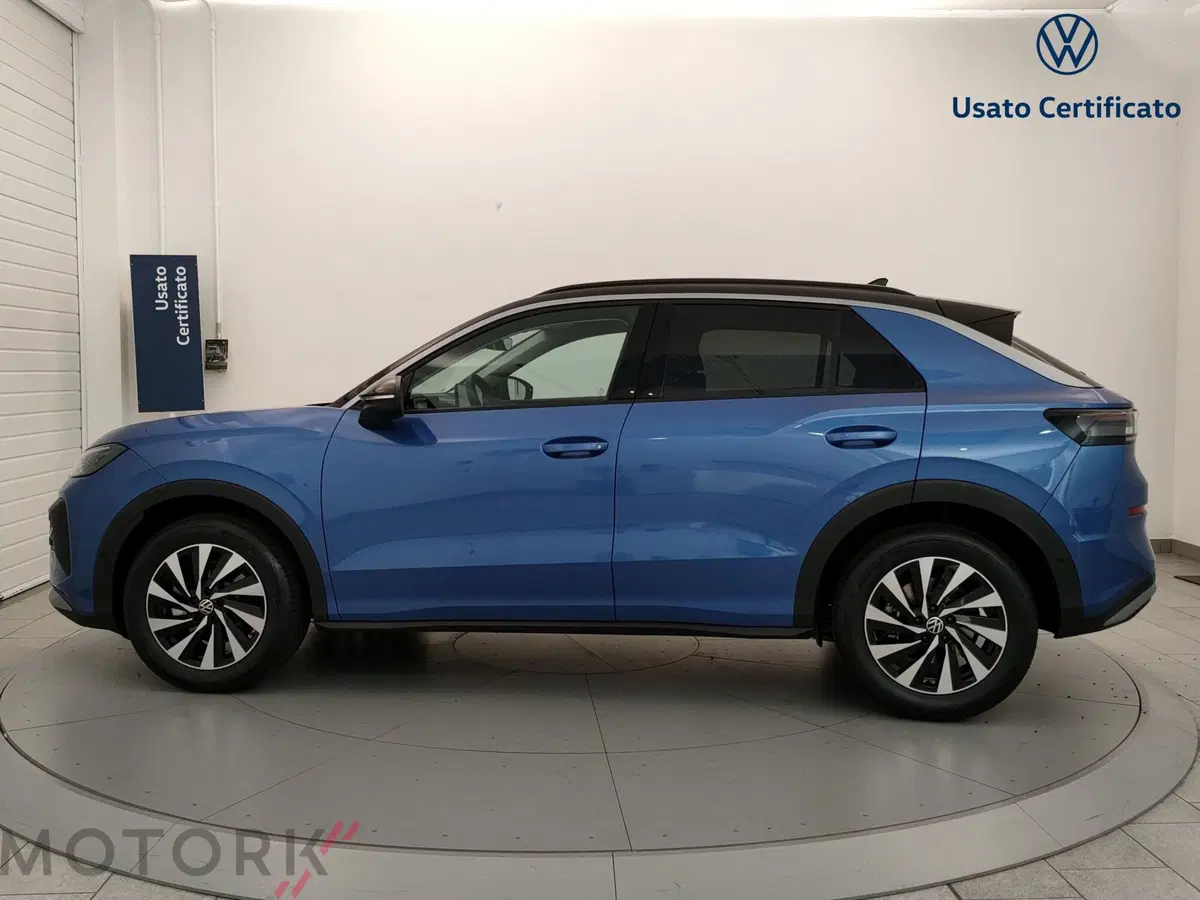 Volkswagen T-Roc nuova a Varese (3)