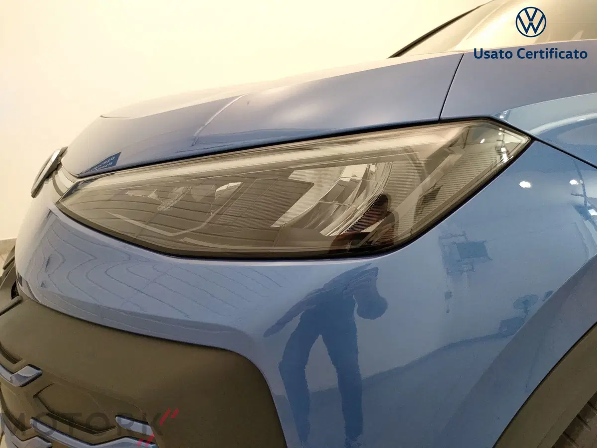 Volkswagen T-Roc nuova a Varese (7)