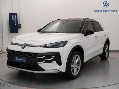 Volkswagen T-Roc 1.5 etsi Life 150cv dsg nuova a Busto Arsizio