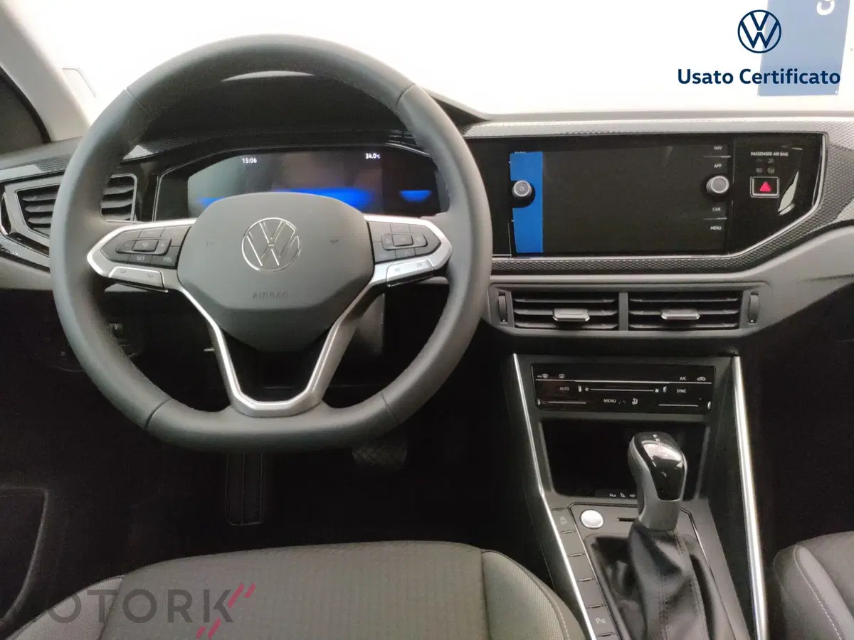 Volkswagen Taigo nuova a Varese (12)