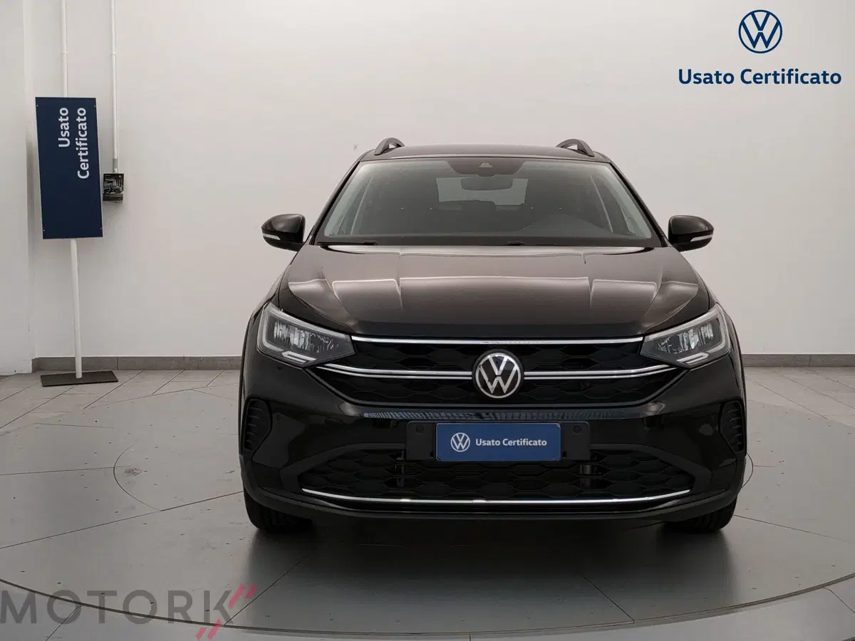Volkswagen Taigo nuova a Varese (2)