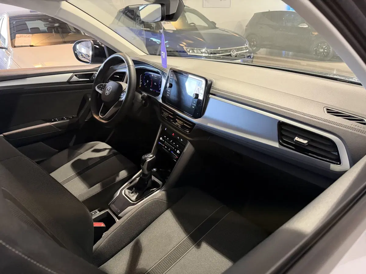 Volkswagen T-Roc usata a Genova (10)
