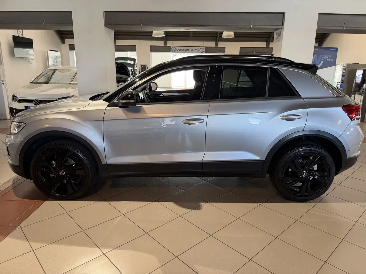 Volkswagen T-Roc usata a Genova (2)