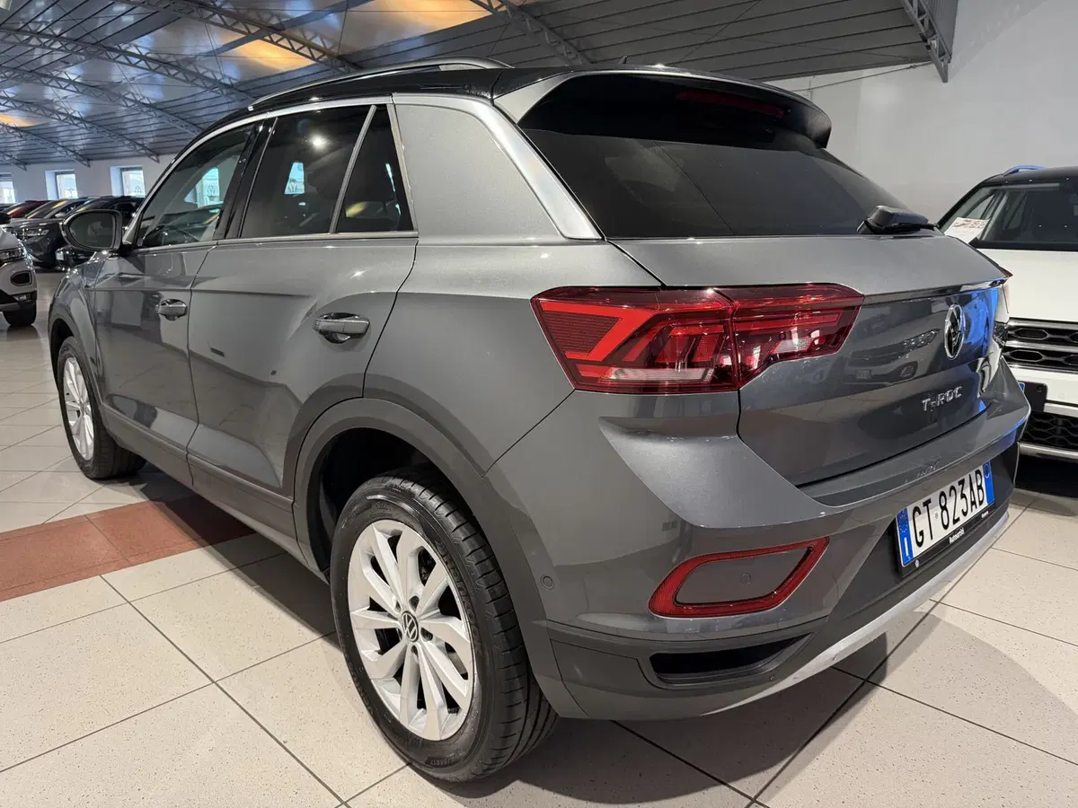 Volkswagen T-Roc usata a Genova (2)