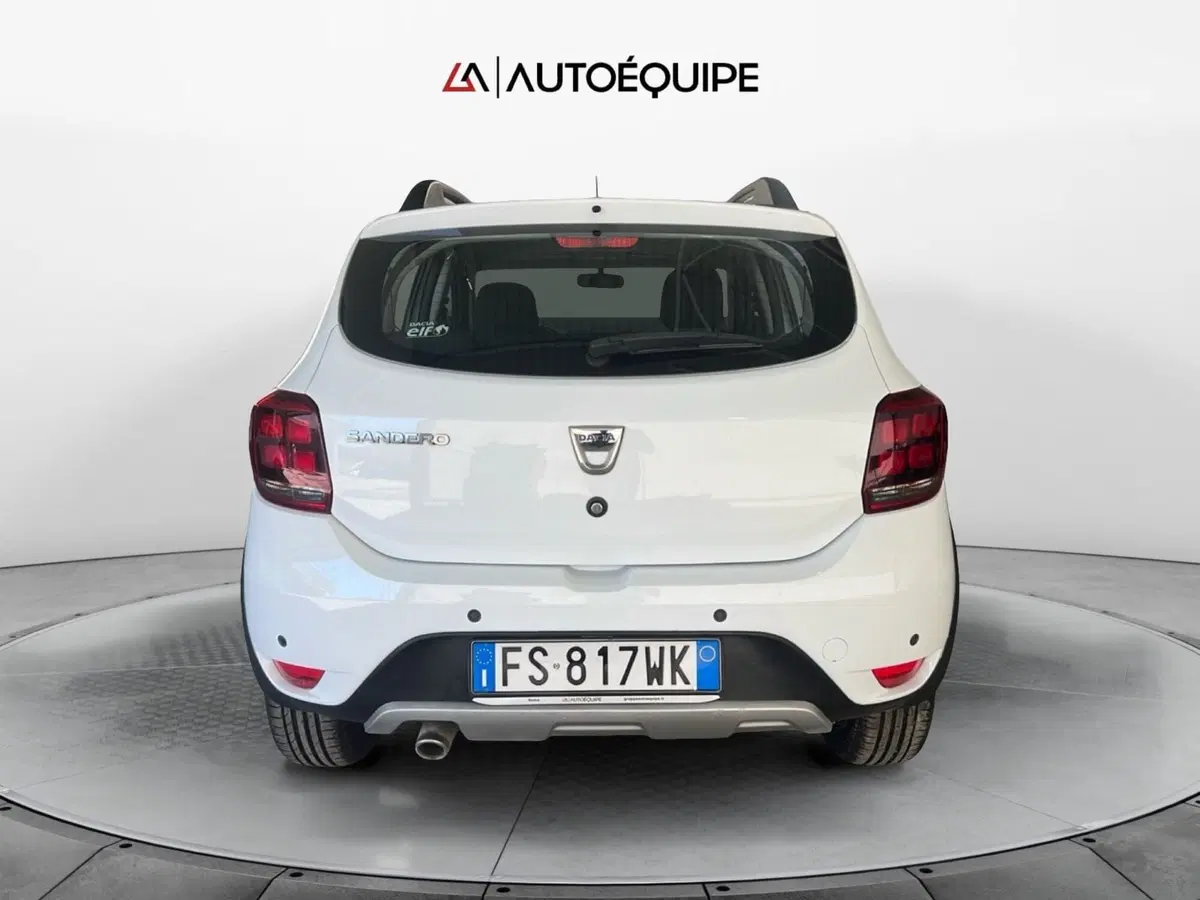 Dacia Sandero usata a Roma (4)