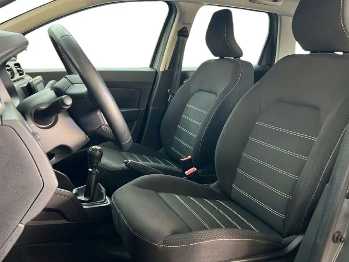 Dacia Duster usata a Roma (12)