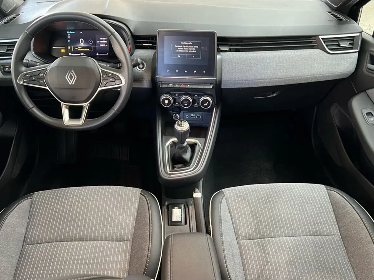 Renault Clio usata a Roma (11)