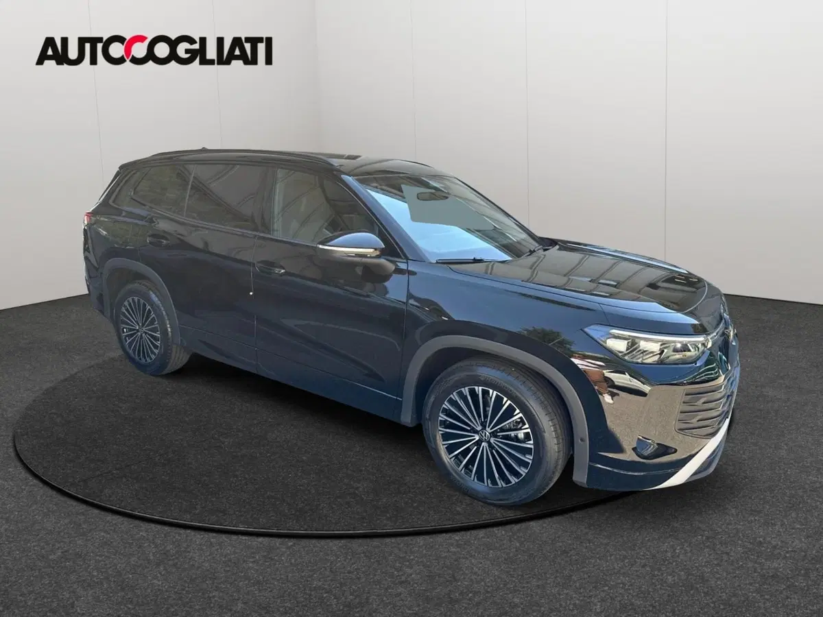 Volkswagen Tayron nuova a Lecco (4)