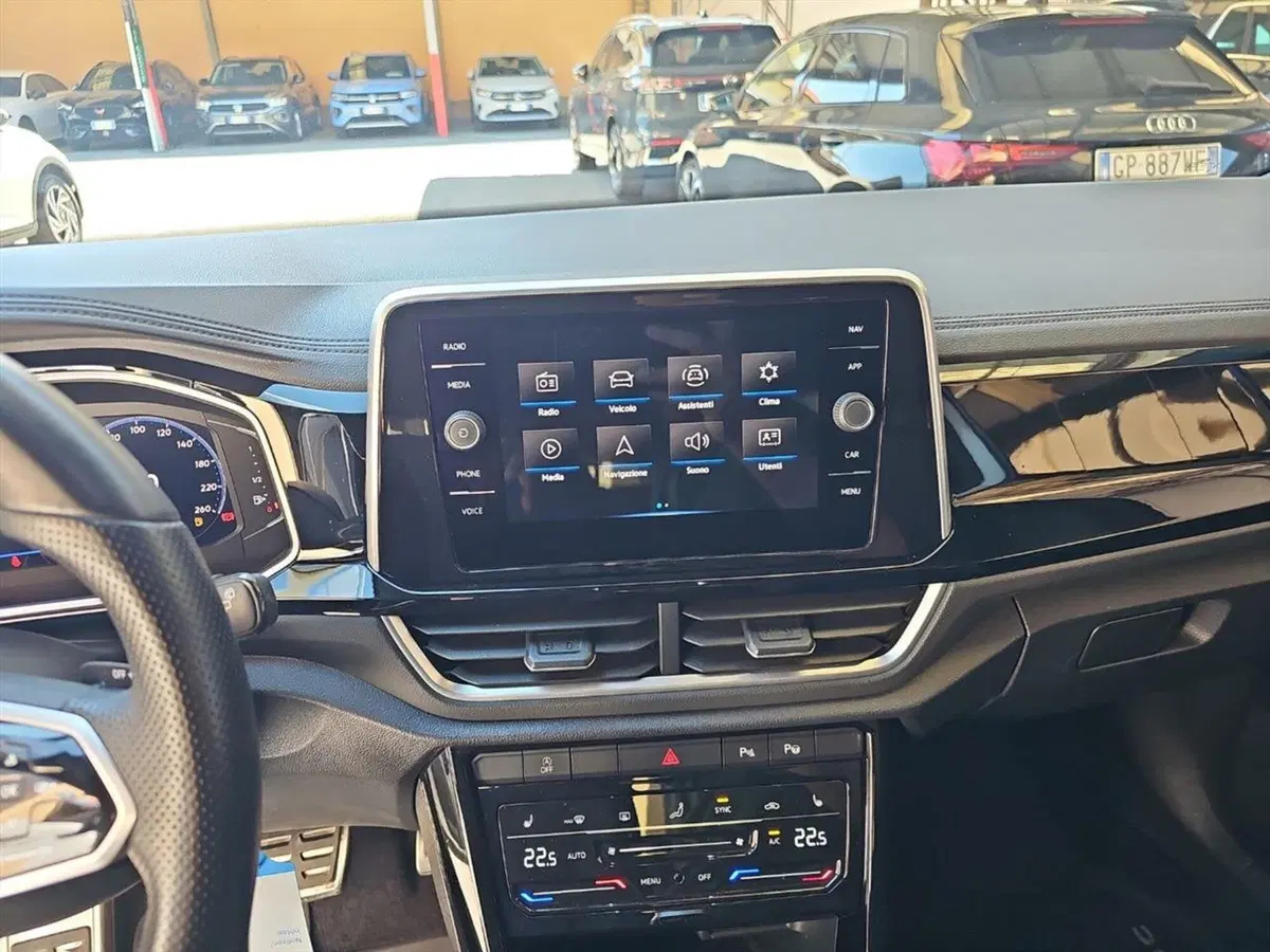 Volkswagen T-Roc usata a Lecco (14)