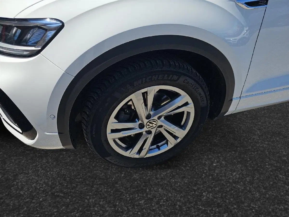 Volkswagen T-Roc usata a Lecco (9)