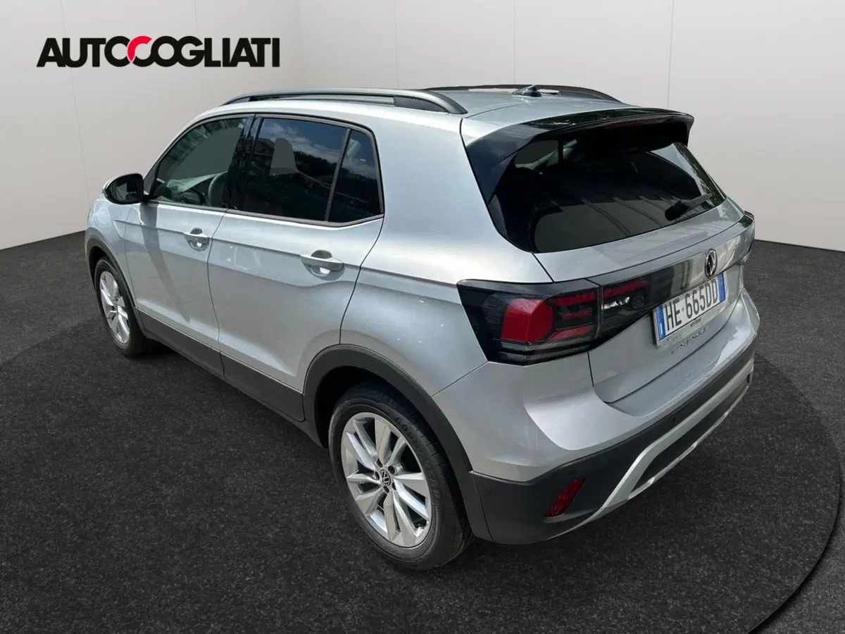 Volkswagen T-Cross nuova a Lecco (3)
