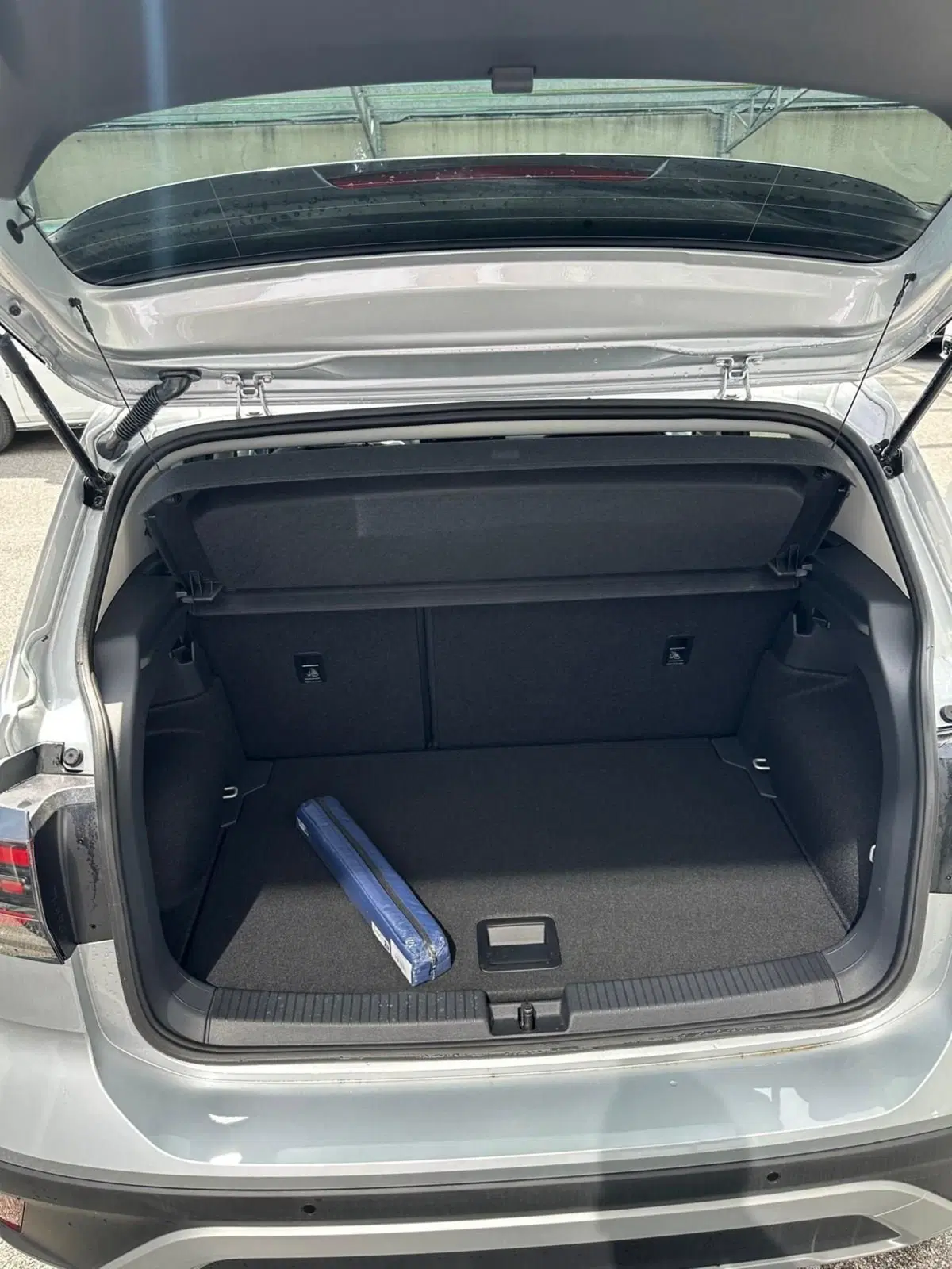 Volkswagen T-Cross nuova a Lecco (8)