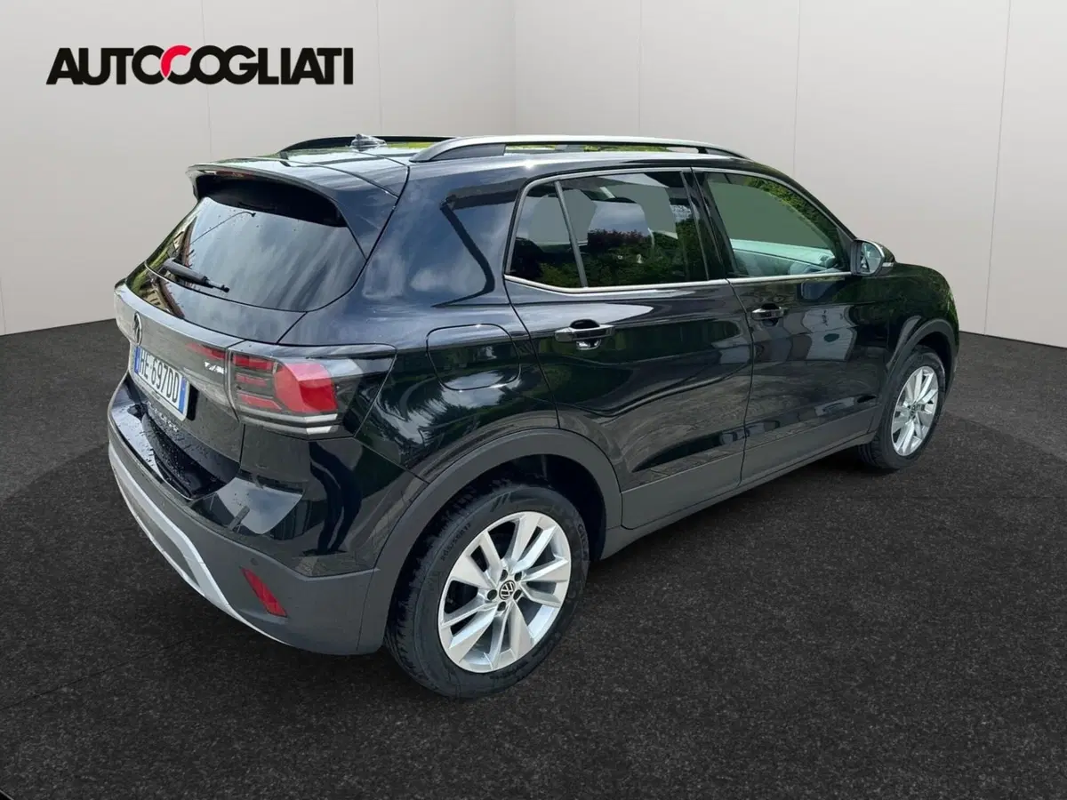Volkswagen T-Cross nuova a Lecco (2)