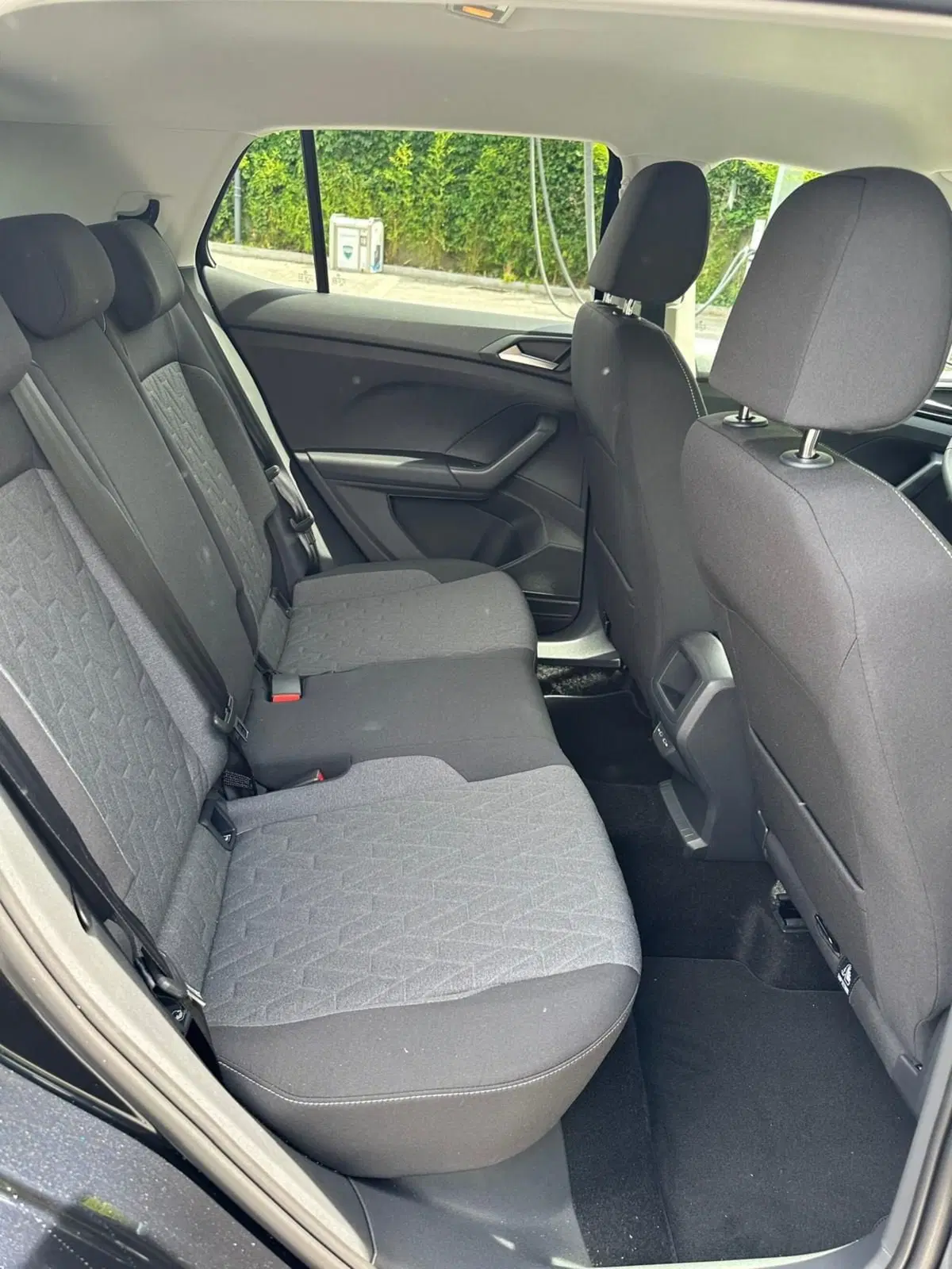 Volkswagen T-Cross nuova a Lecco (5)