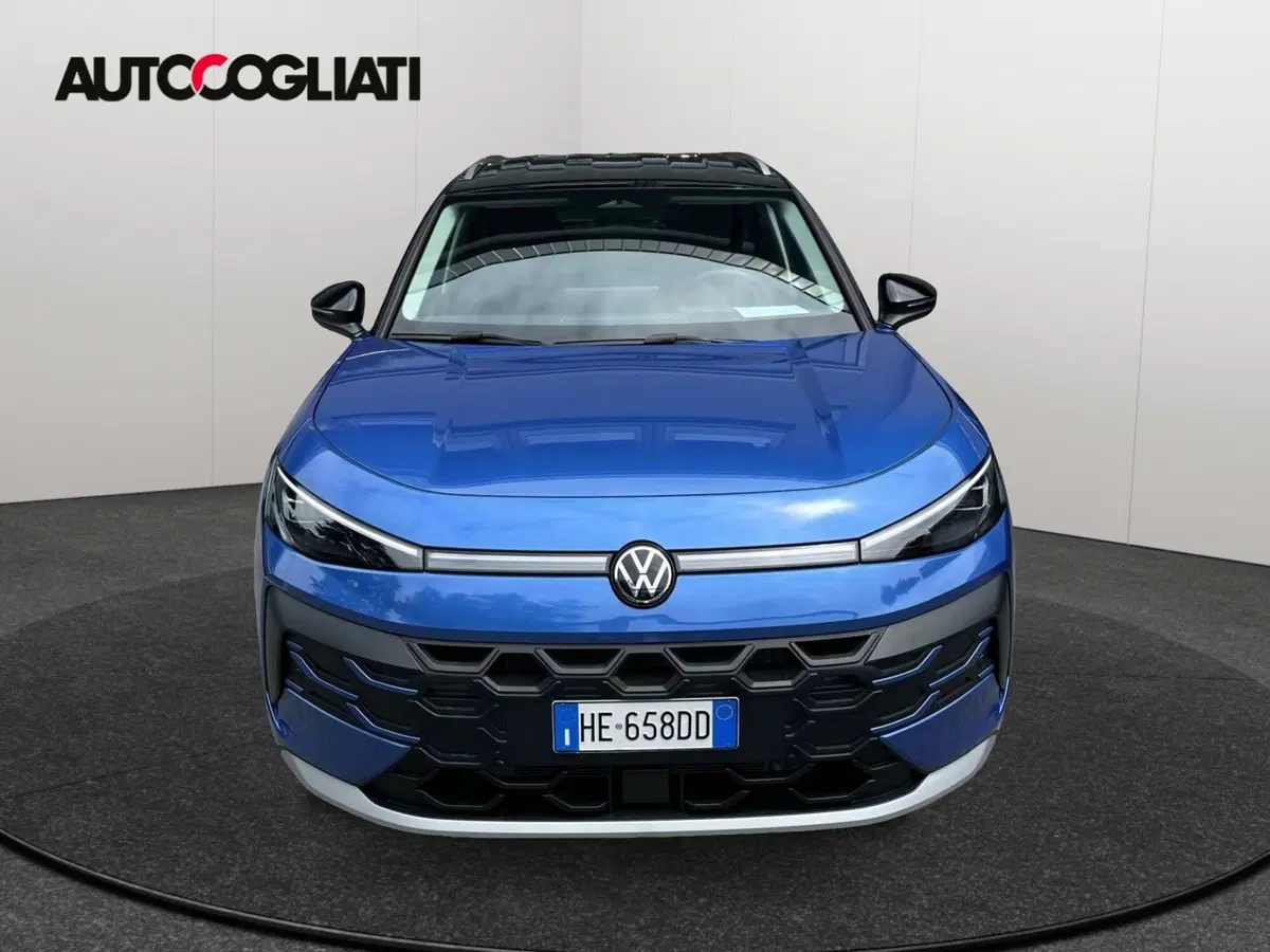 Volkswagen T-Roc nuova a Lecco (2)