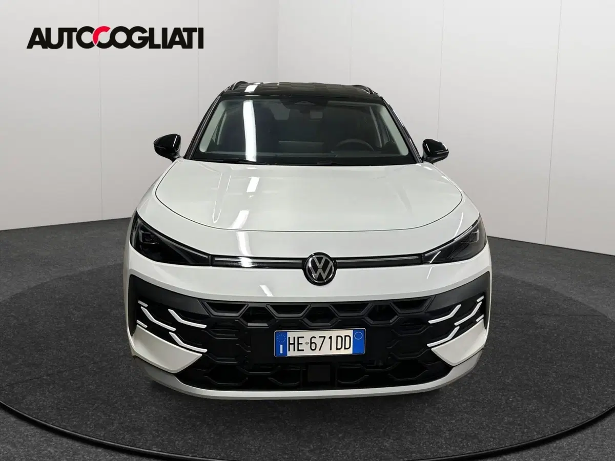 Volkswagen T-Roc nuova a Lecco (3)