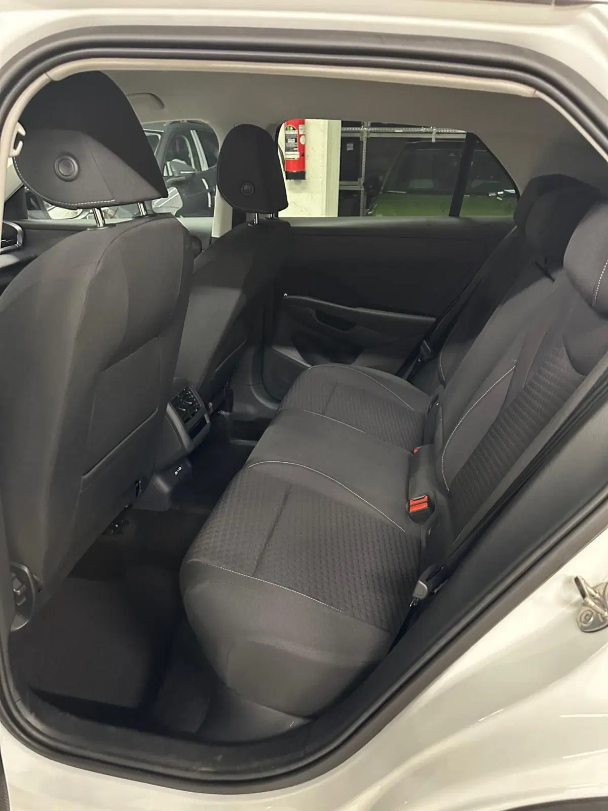 Volkswagen T-Roc nuova a Lecco (8)