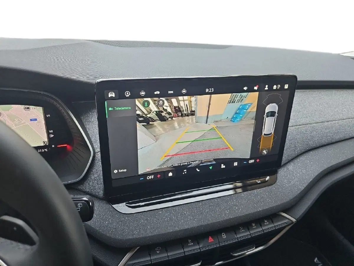 Skoda Octavia Station Wagon nuova a Lecco (14)